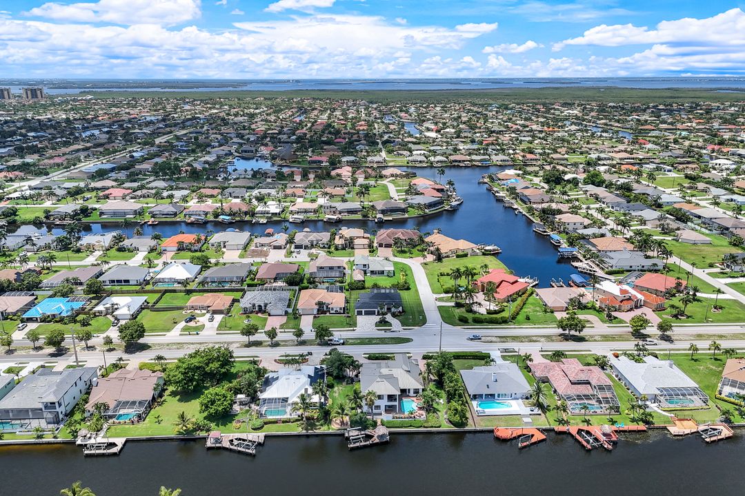 2215 Cape Coral Pkwy W, Cape Coral, FL 33914