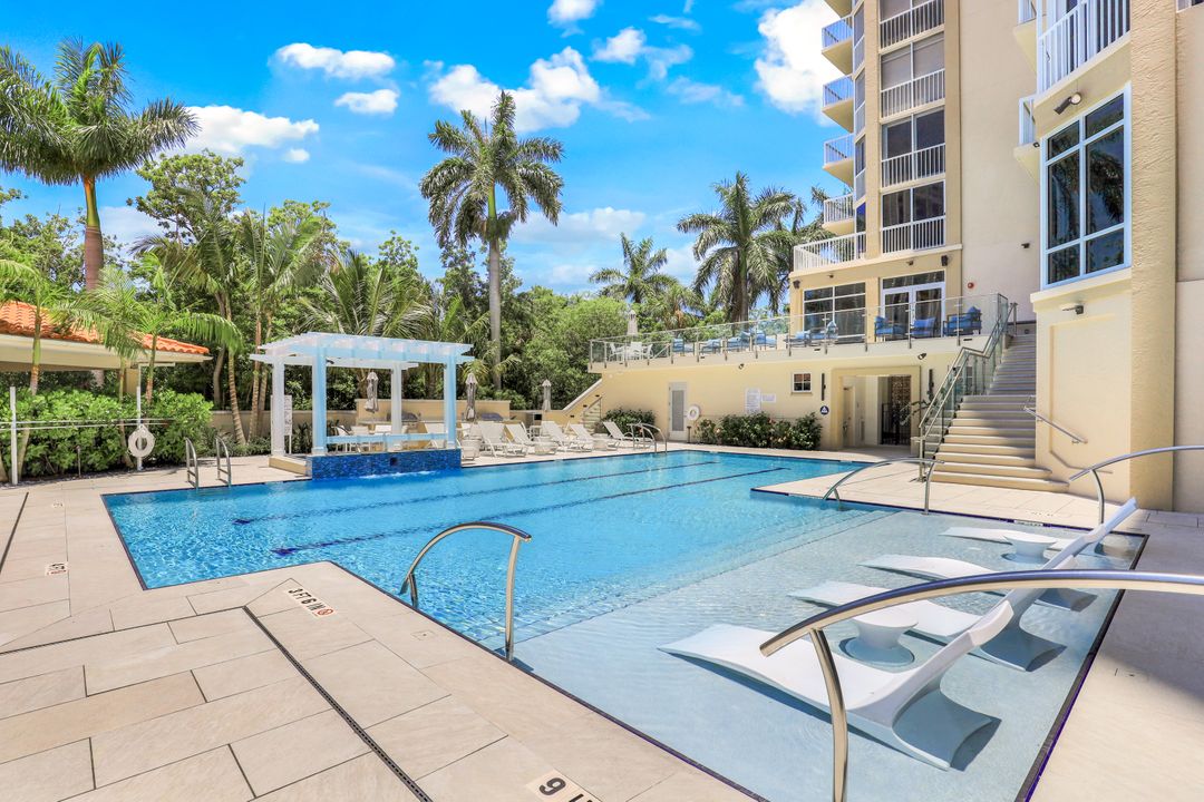 6585 Nicholas Blvd #1401, Naples, FL 34108