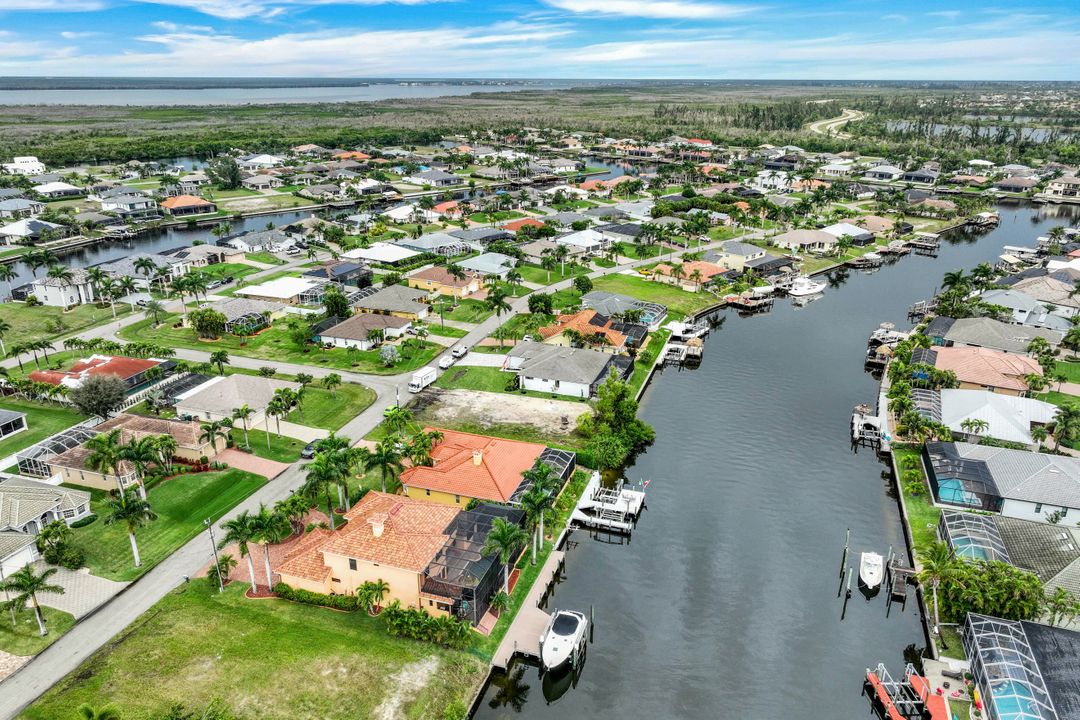 2709 SW 28th Ave, Cape Coral, FL 33914