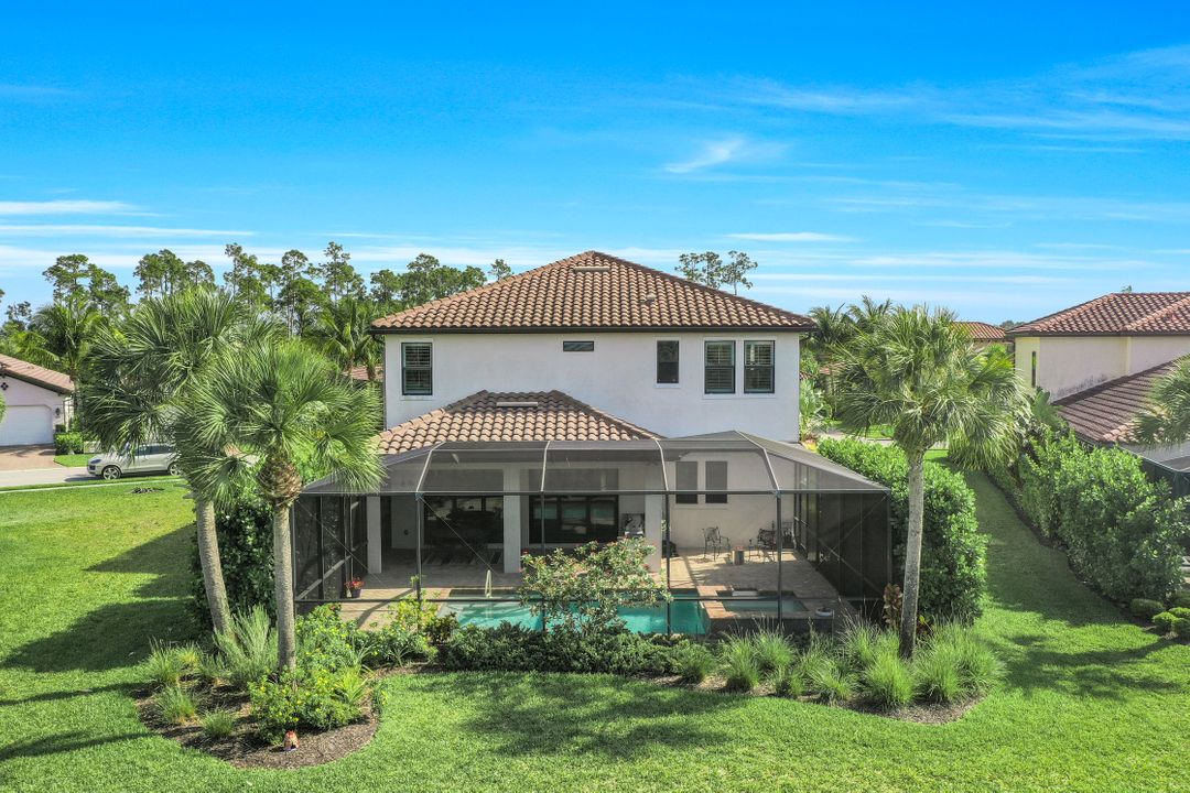 4665 Abaca Cir, Naples, FL 34119