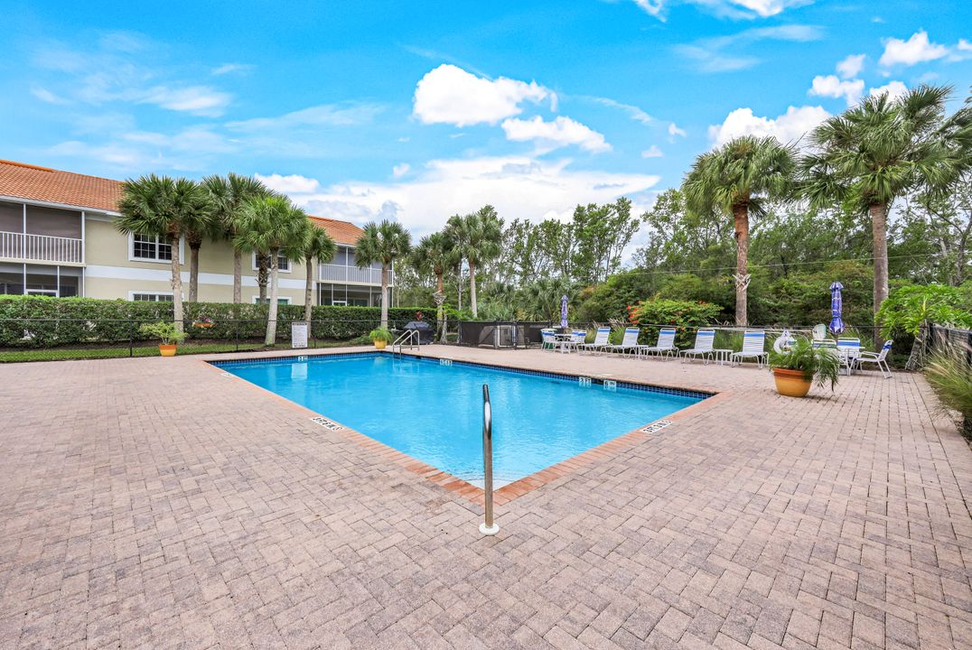 6350 Lexington Ct #201, Naples, FL 34110