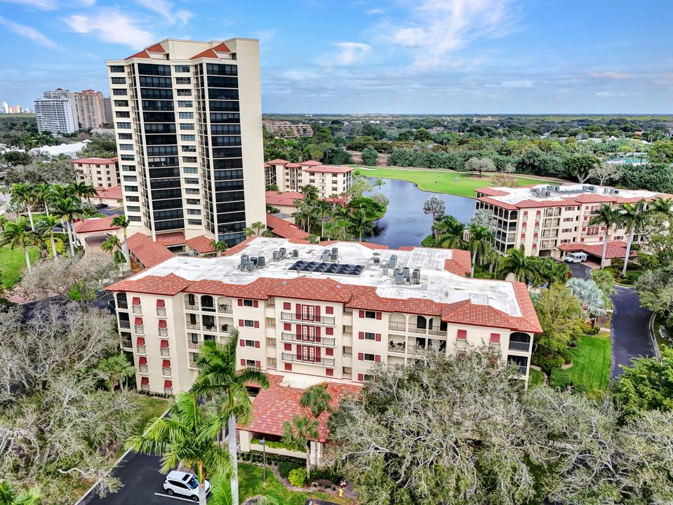 6040 Pelican Bay Blvd #101, Naples, FL 34108