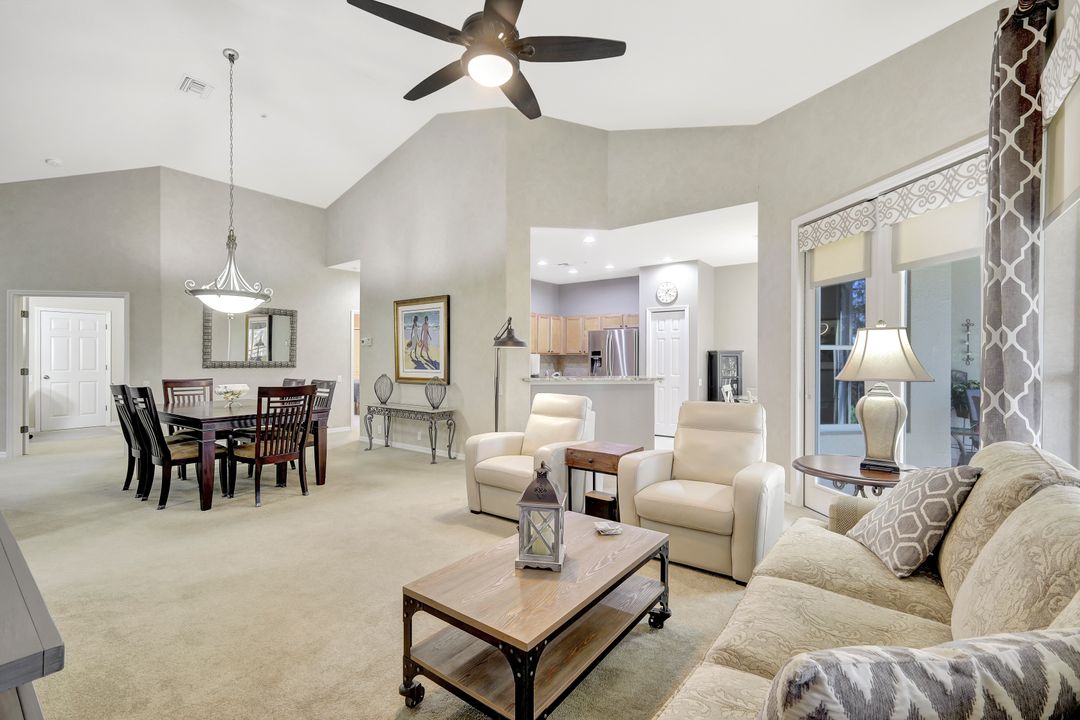 8245 Danbury Blvd #203, Naples, FL 34120