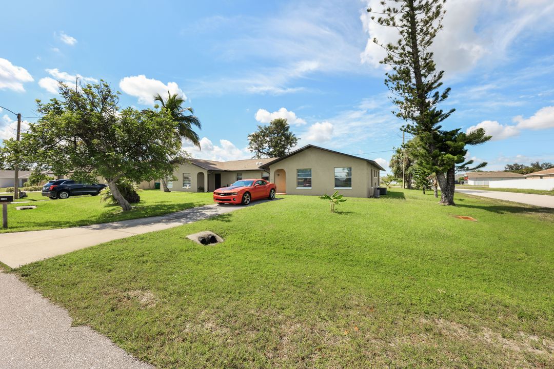 602 SW 3rd Ct, Cape Coral, FL 33991