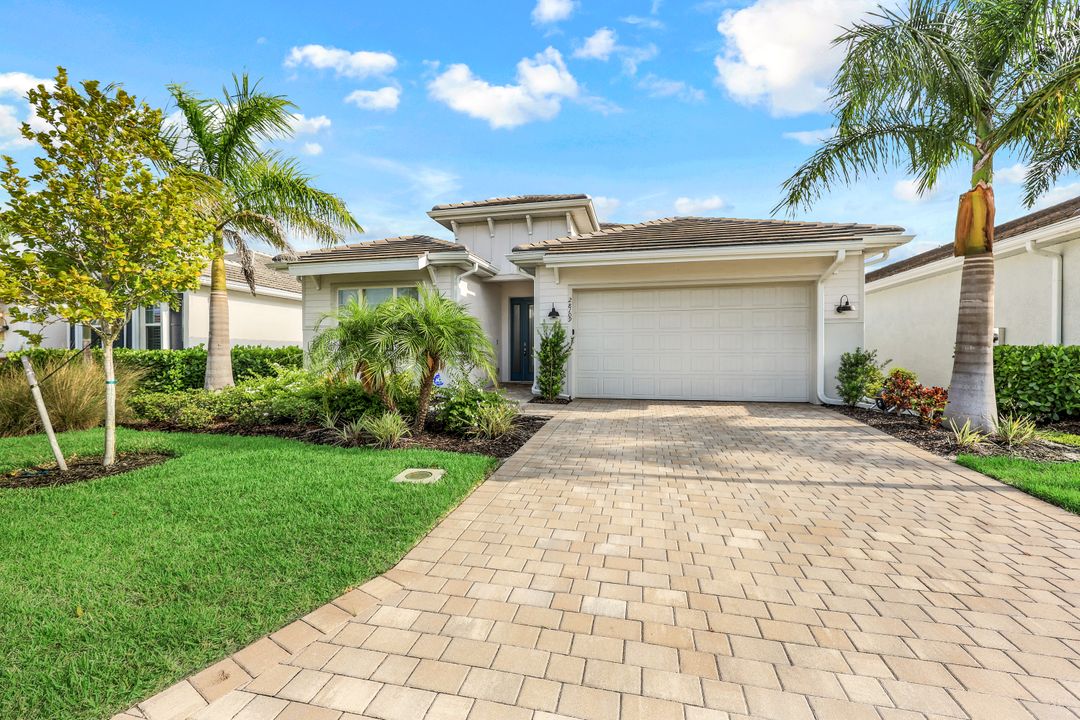 28109 Seasons Tide Ave, Bonita Springs, FL 34135