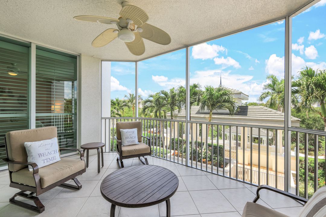 315 Dunes Blvd #204, Naples, FL 34110