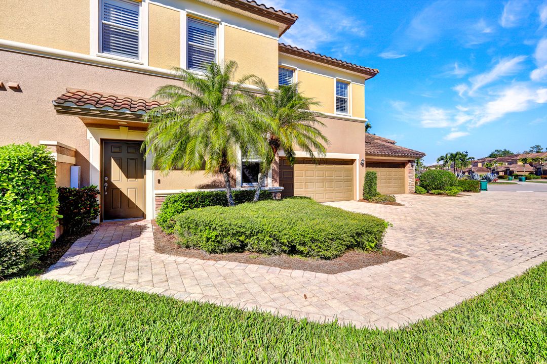 9557 Ironstone Terrace #101, Naples, FL 34120