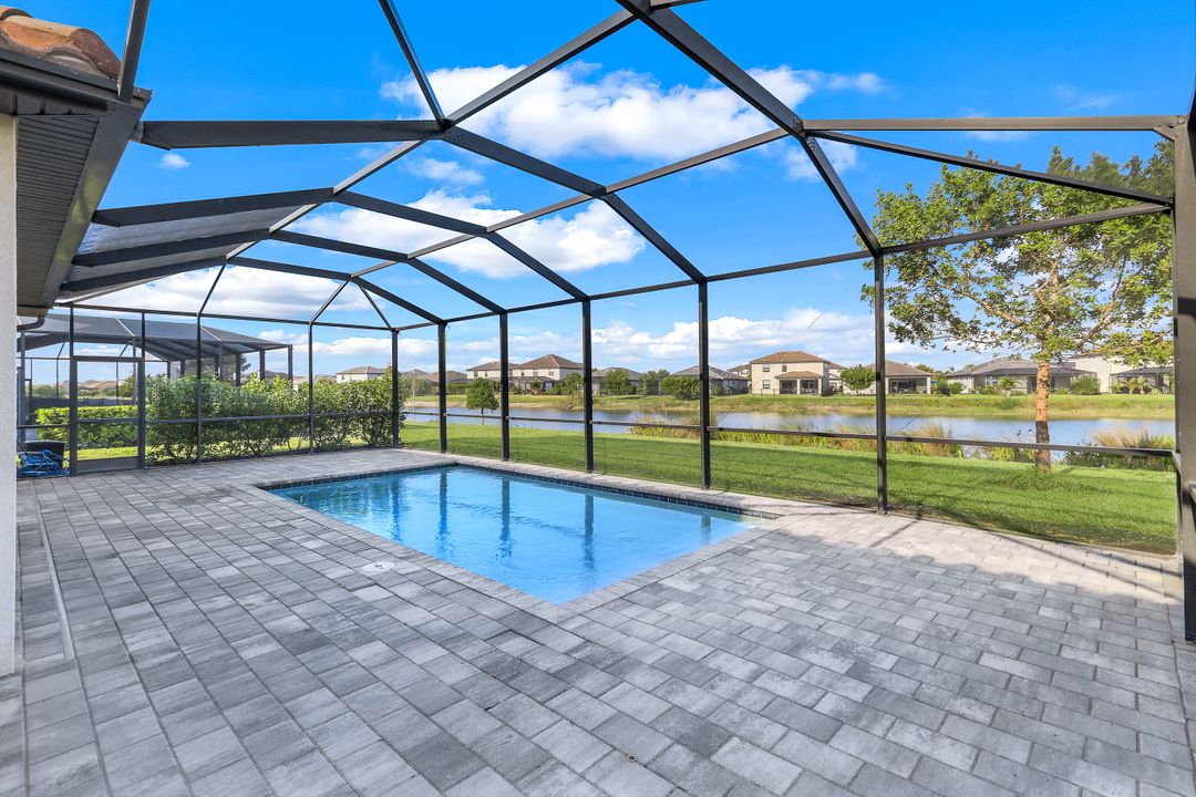 11559 Canopy Loop, Miromar Lakes, FL 33913