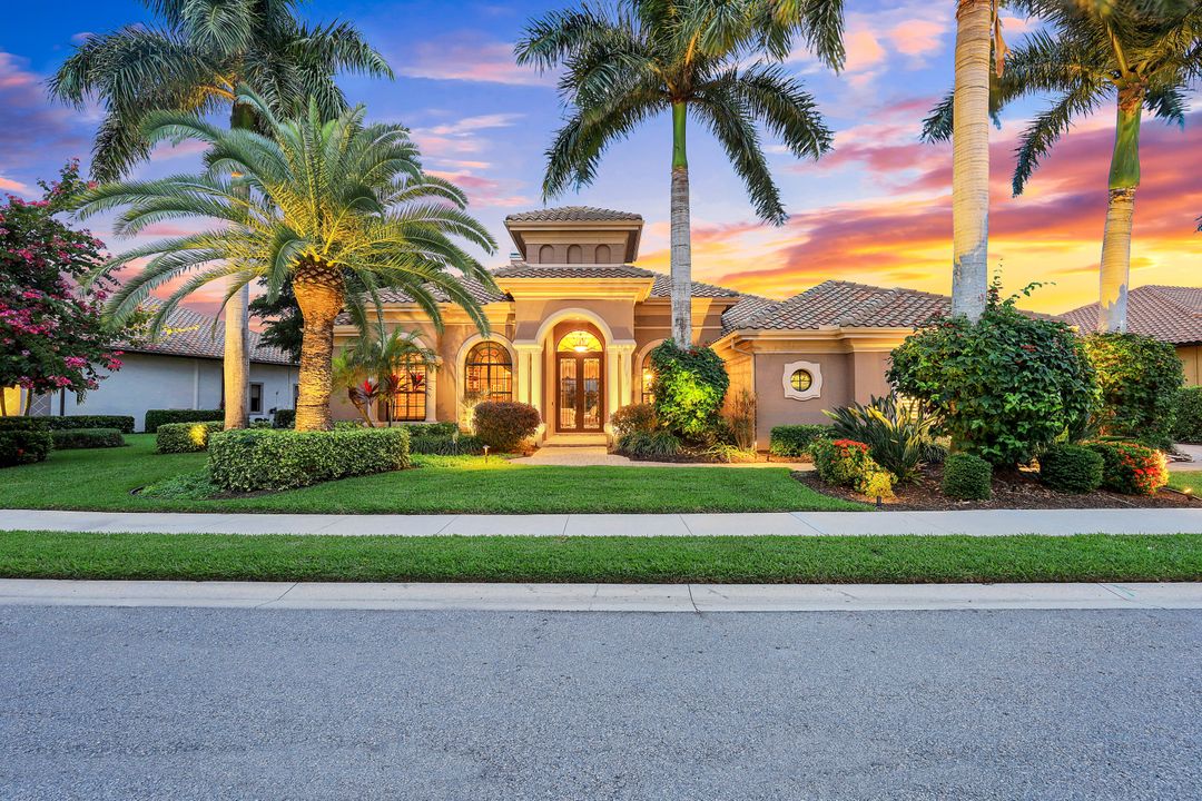 7322 Hagen Way, Naples, FL 34113