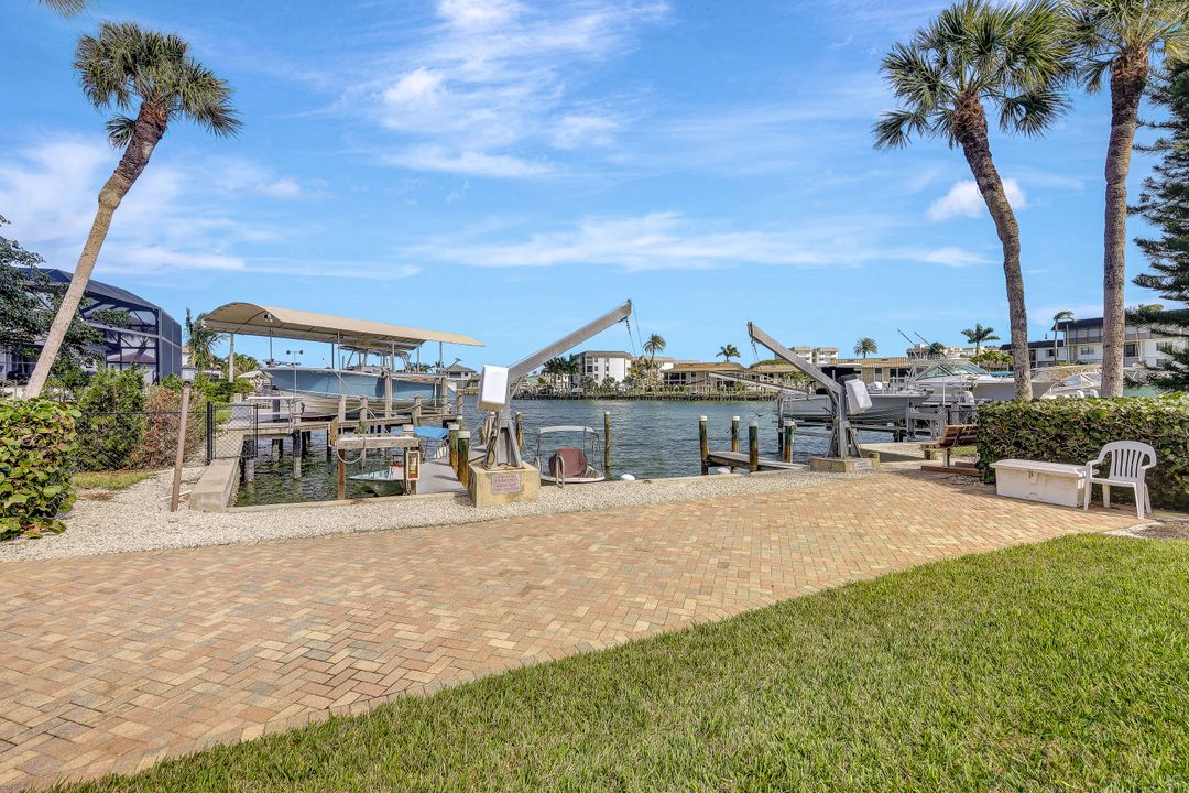 961 Swallow Ave #102, Marco Island, FL 34145