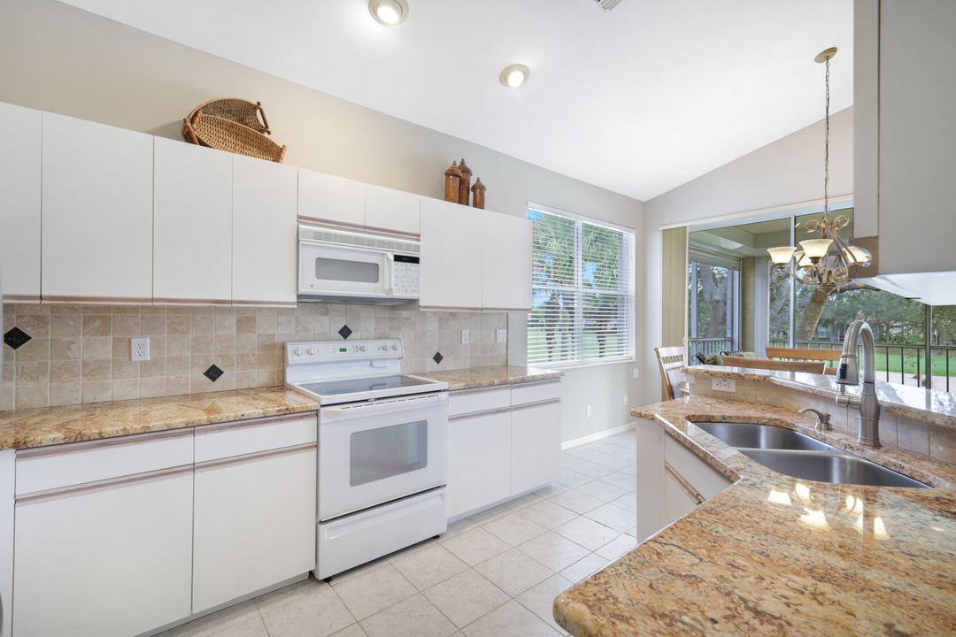 25256 Pelican Creek Cir #201, Bonita Springs, FL 34134