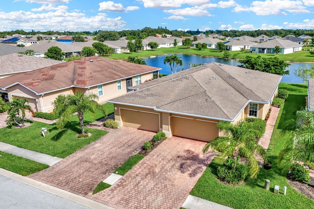 10777 Crossback Ln, Lehigh Acres, FL 33936