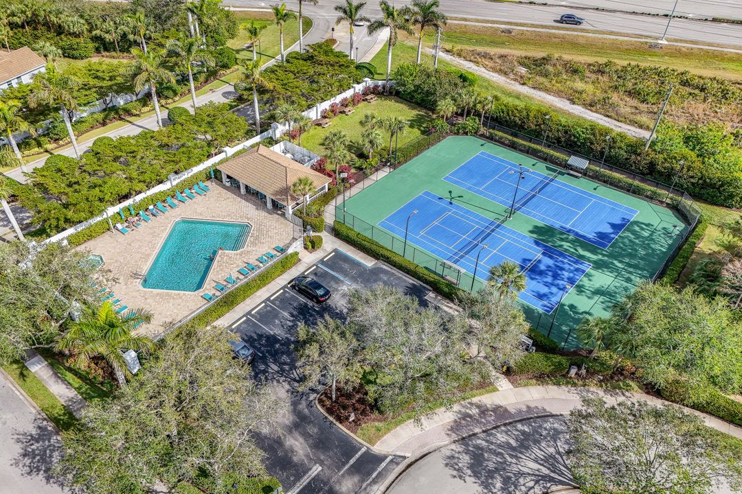 16166 Caldera Ln #37, Naples, FL 34110