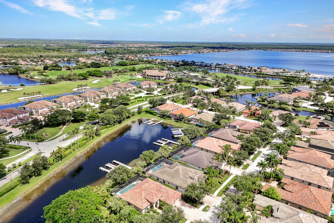 8776 Hideaway Harbor Ct, Naples, FL 34120