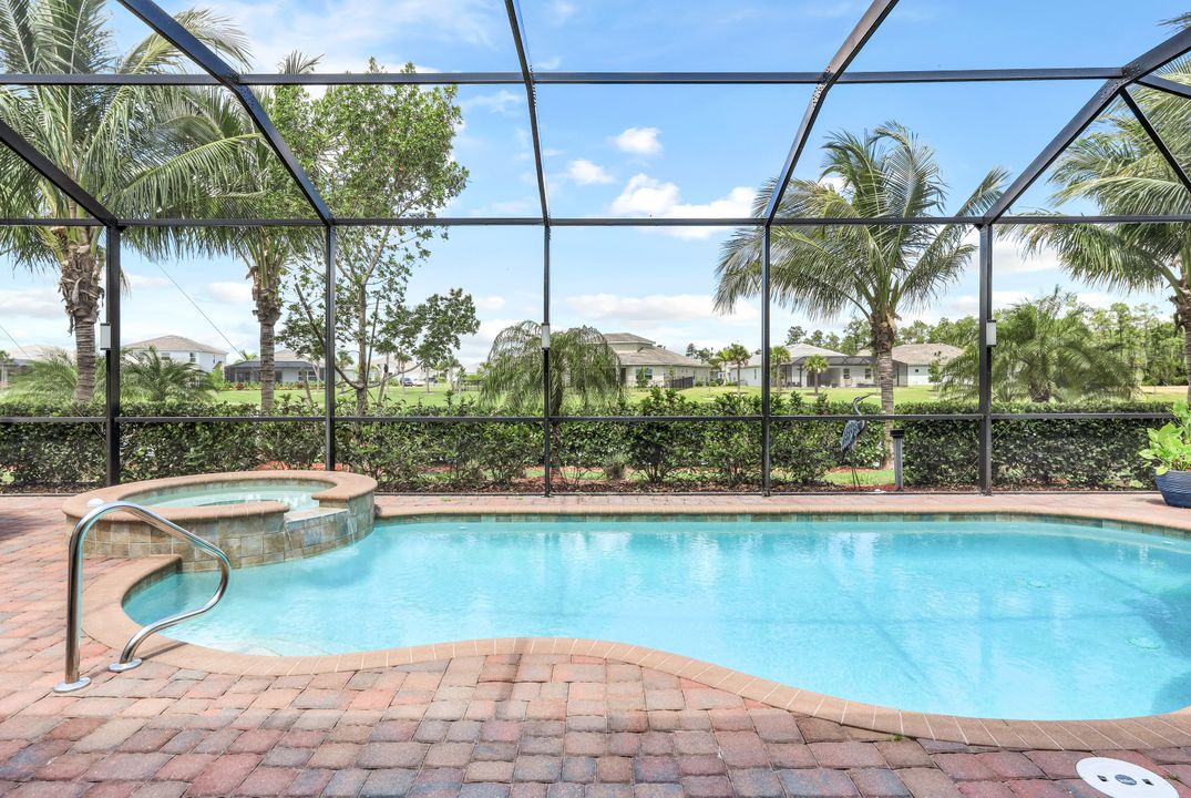 28026 Wicklow Ct, Bonita Springs, FL 34135