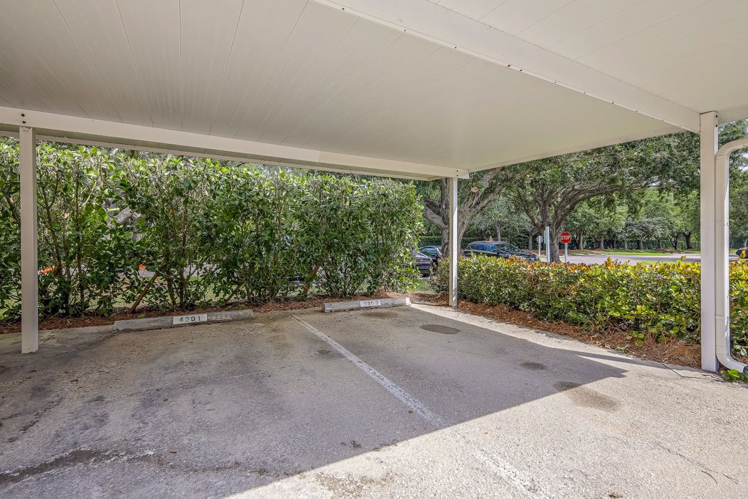 9350 Highland Woods Blvd #4202, Bonita Springs, FL 34135