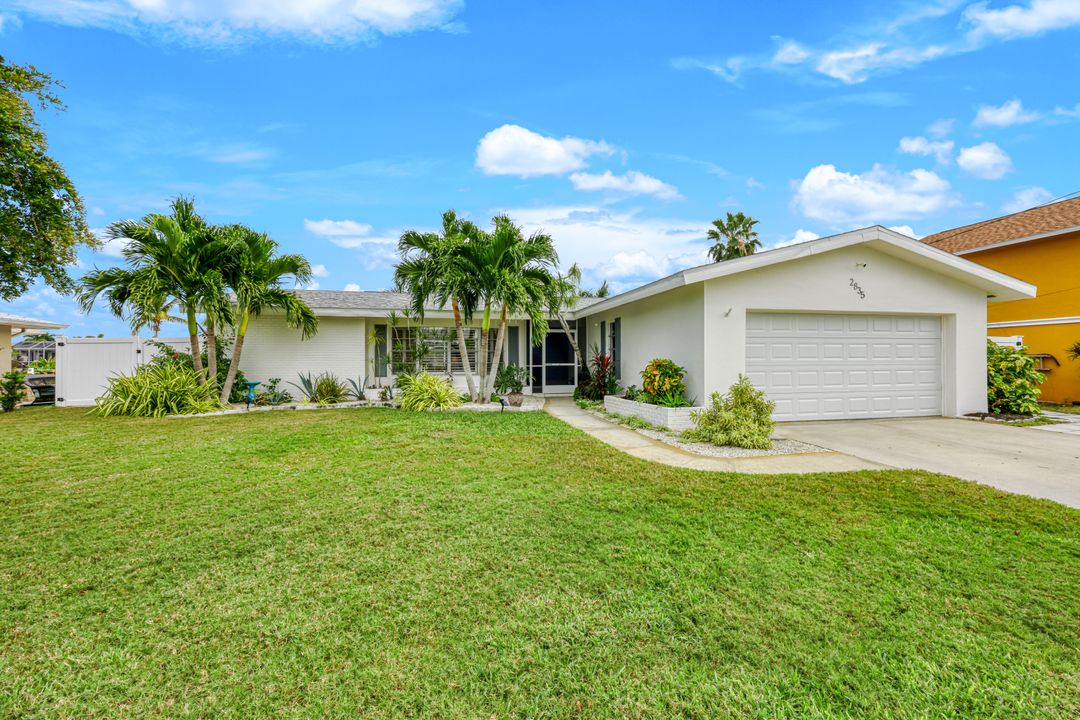 2835 SE 16th Pl, Cape Coral, FL 33904