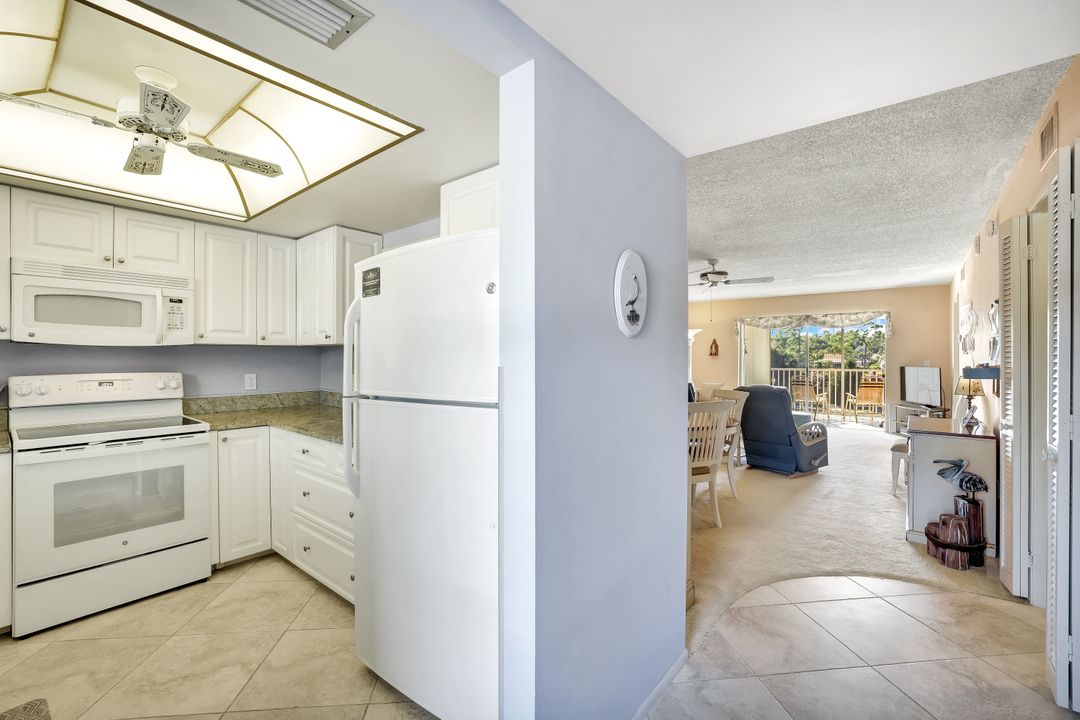 5651 Rattlesnake Hammock Rd #C204, Naples, FL 34113