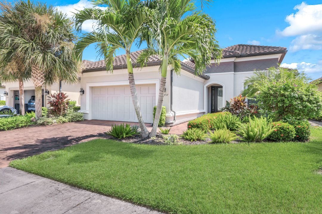 23737 Pebble Pointe Ln, Bonita Springs, FL 34135