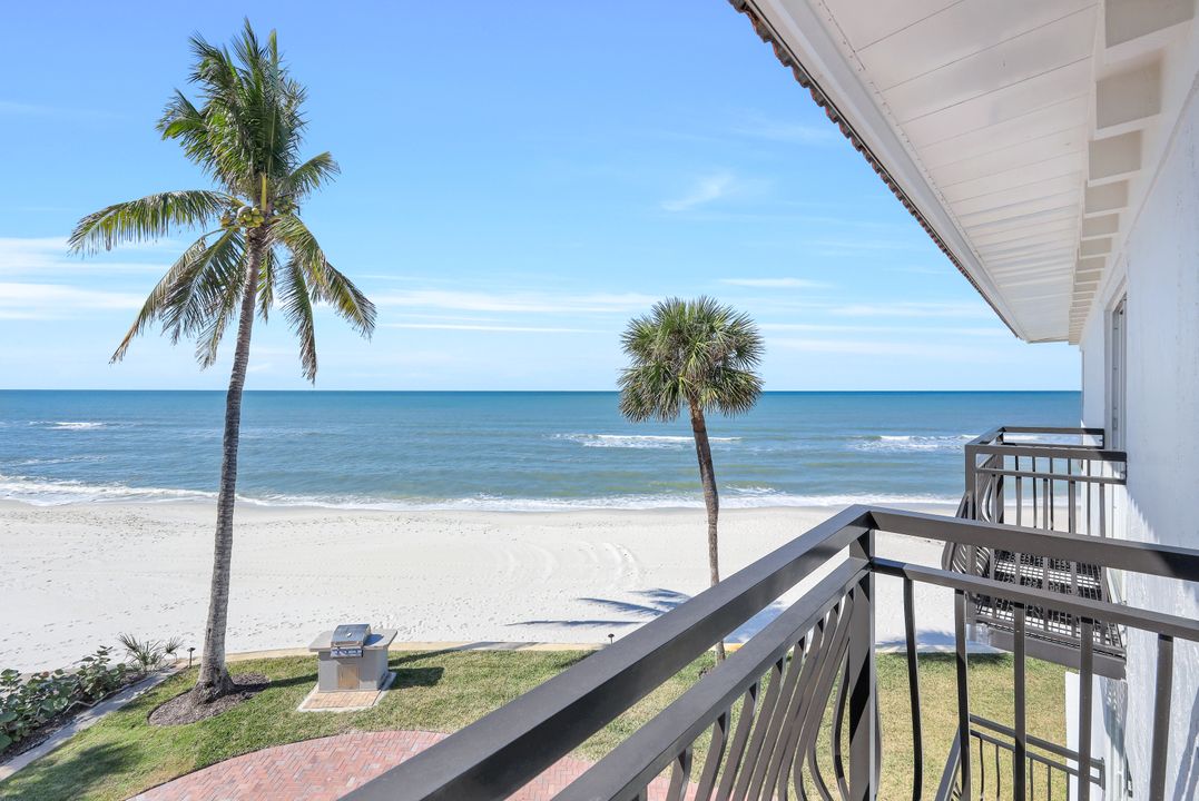 3333 Gulf Shore Blvd N #2, Naples, FL 34103