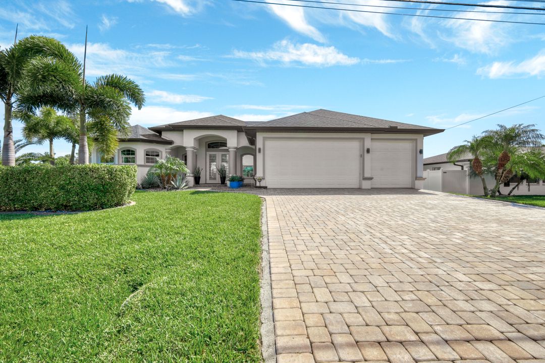 2227 SE 19th Pl, Cape Coral, FL 33990