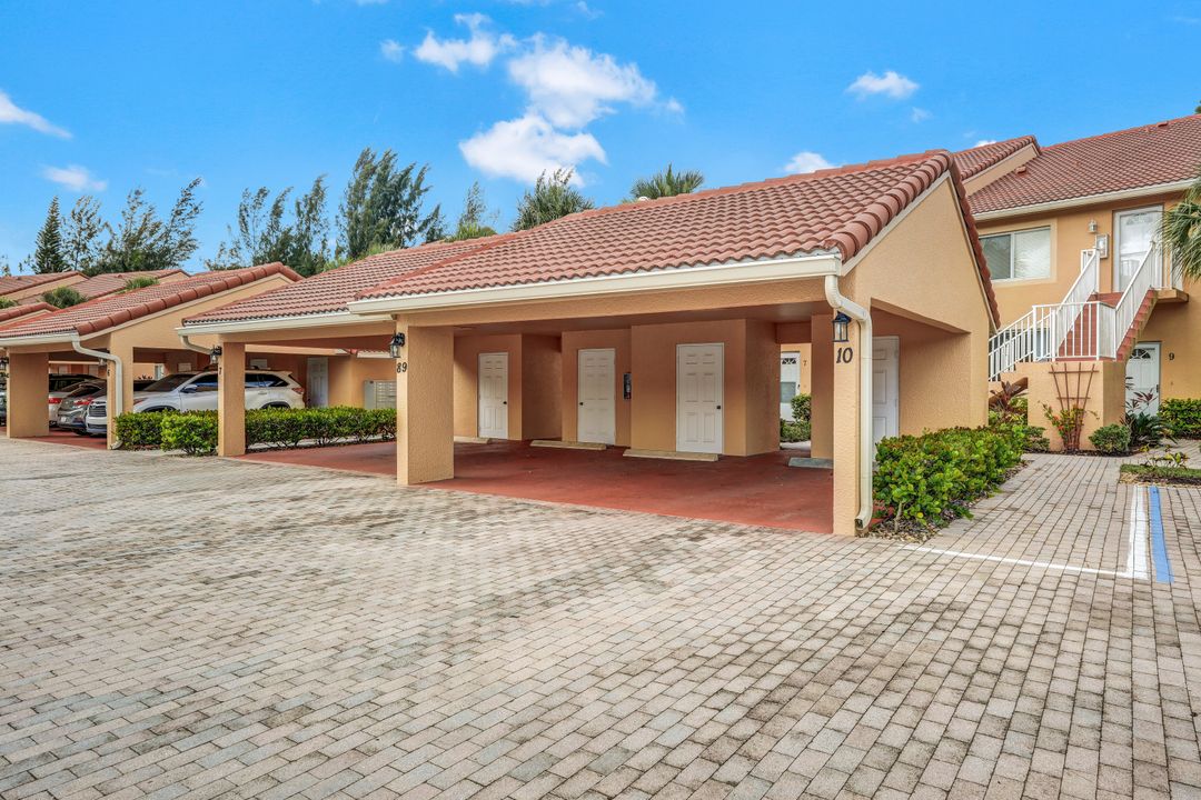 1670 Windy Pines Dr, Naples, FL 34112