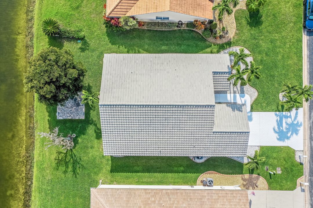 7549 Cameron Cir, Fort Myers, FL 33912