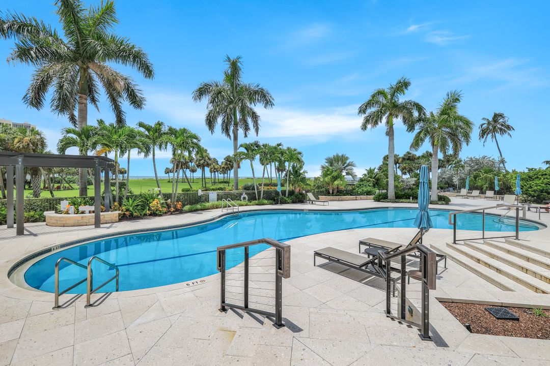 4251 Gulf Shore Blvd N #PHB, Naples, FL 34103