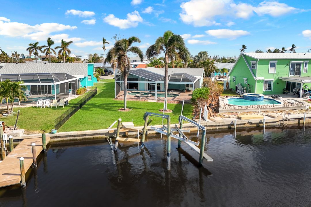 11803 Island Ave, Matlacha, FL 33993