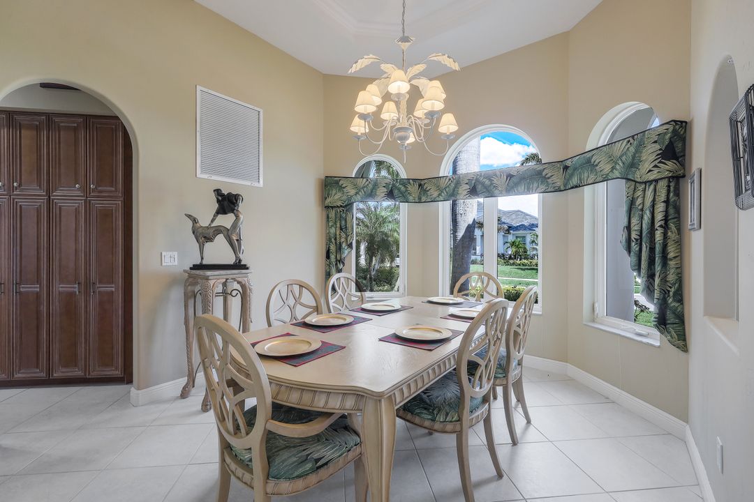 875 Hyacinth Ct, Marco Island, FL 34145