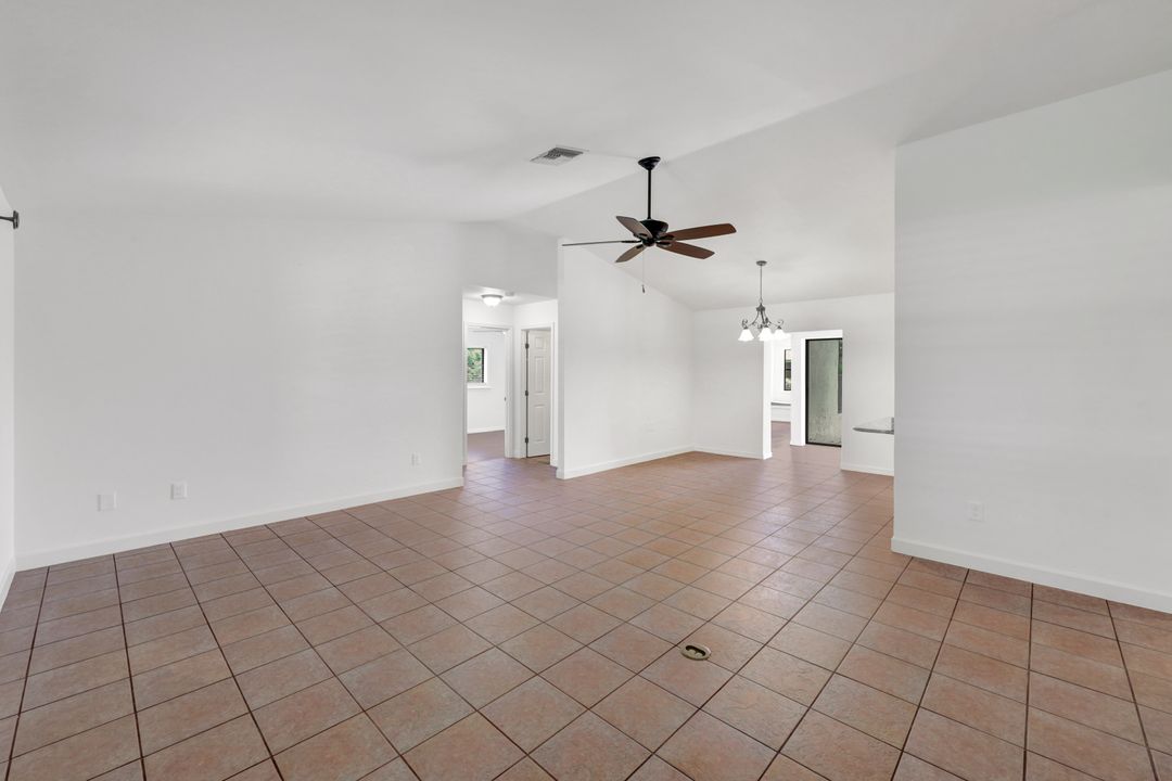 405 SE 21st Ave, Cape Coral, FL 33990