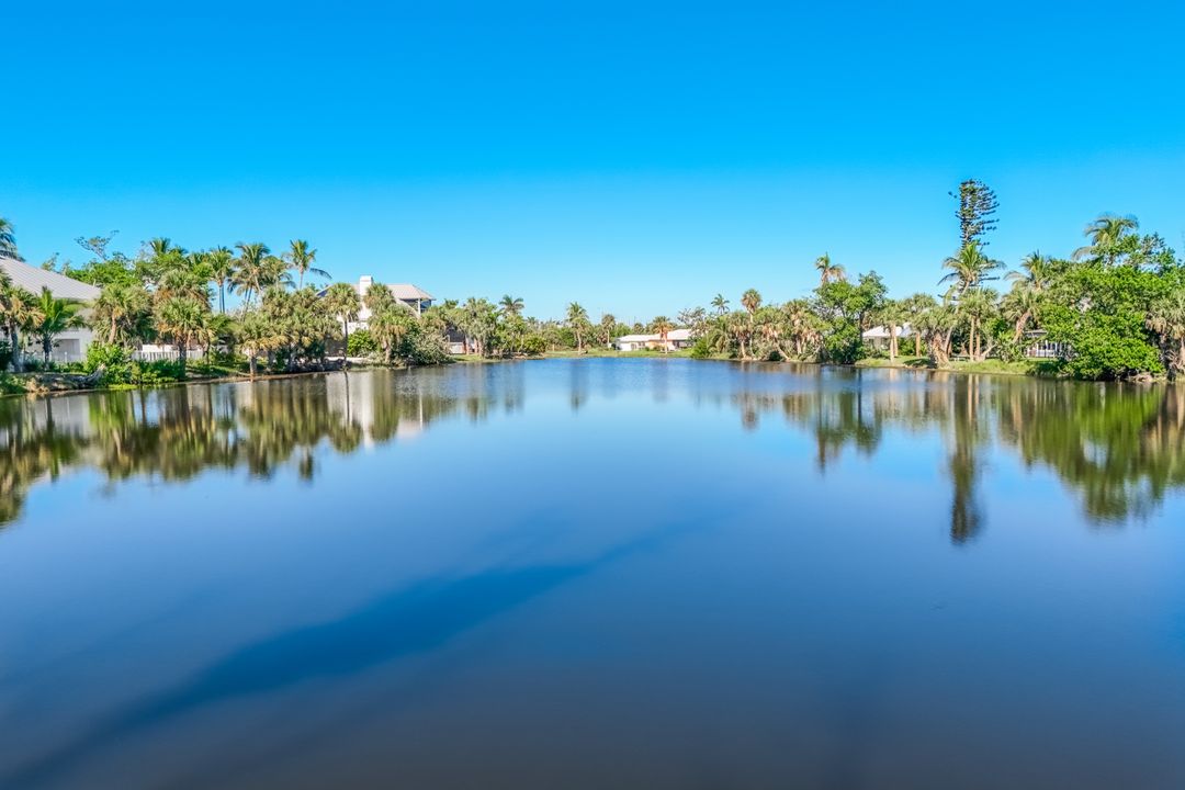 231 Palm Lake Dr, Sanibel, FL 33957