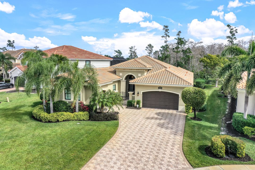 3300 Atlantic Cir, Naples, FL 34119