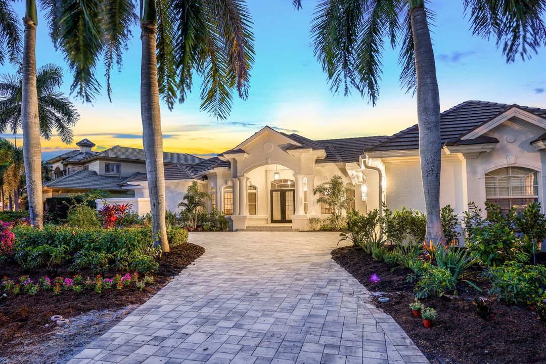 255 Bay Point, Naples, FL 34103