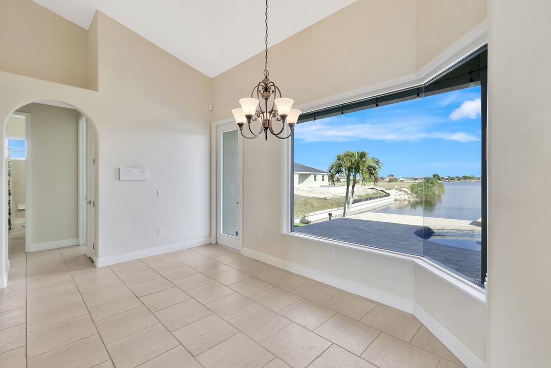 2425 NW 7th Ave, Cape Coral, FL 33993