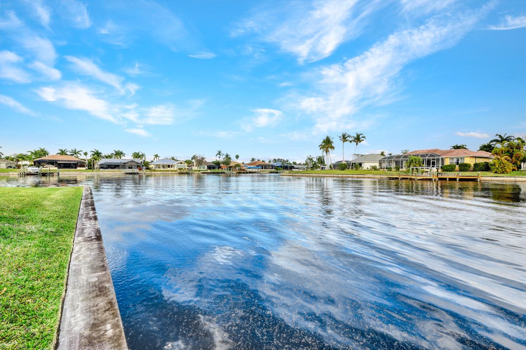 5301 SW 26th Ct, Cape Coral, FL 33914