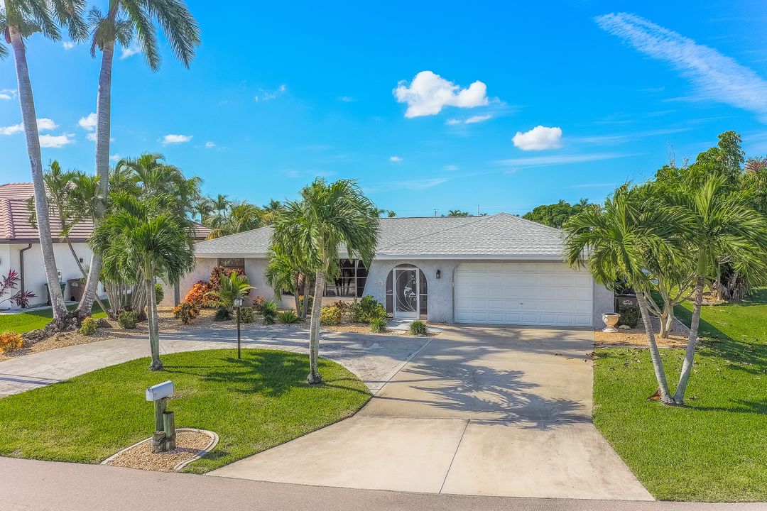 3616 SE 18th Ave, Cape Coral, FL 33904