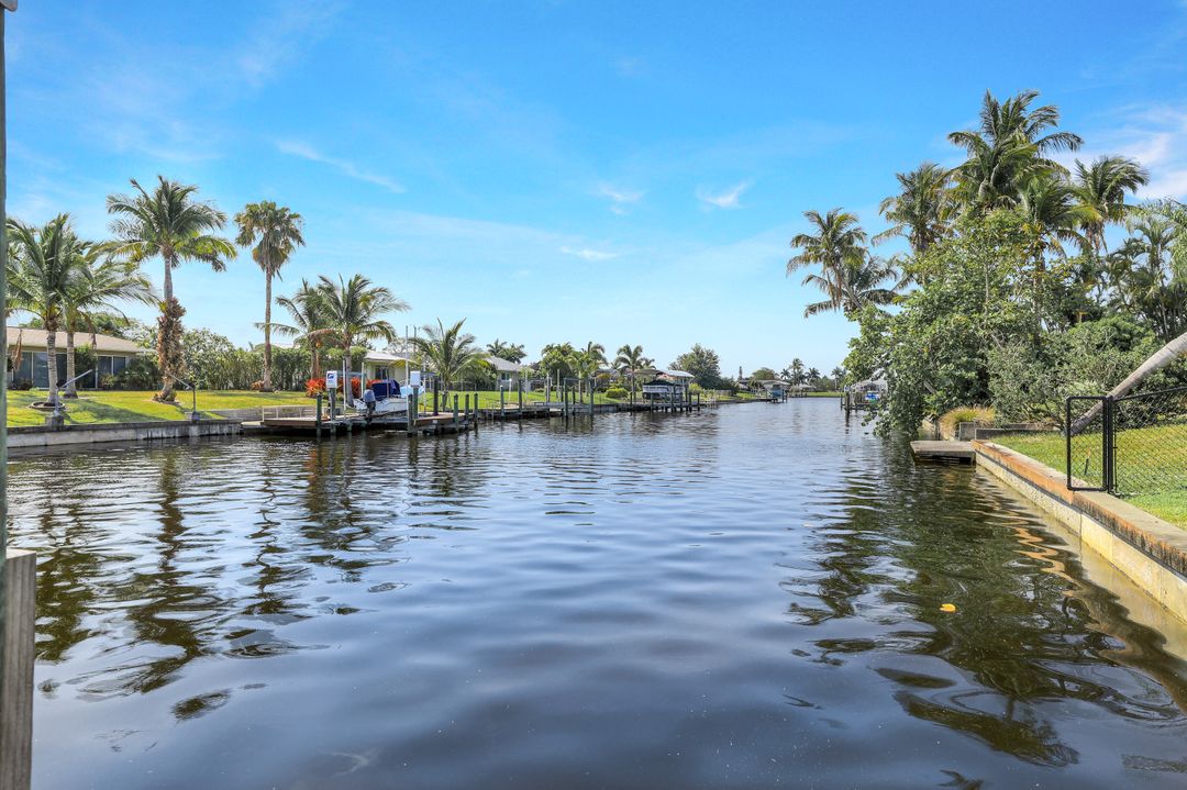 4426 SE 9th Ave, Cape Coral, FL 33904