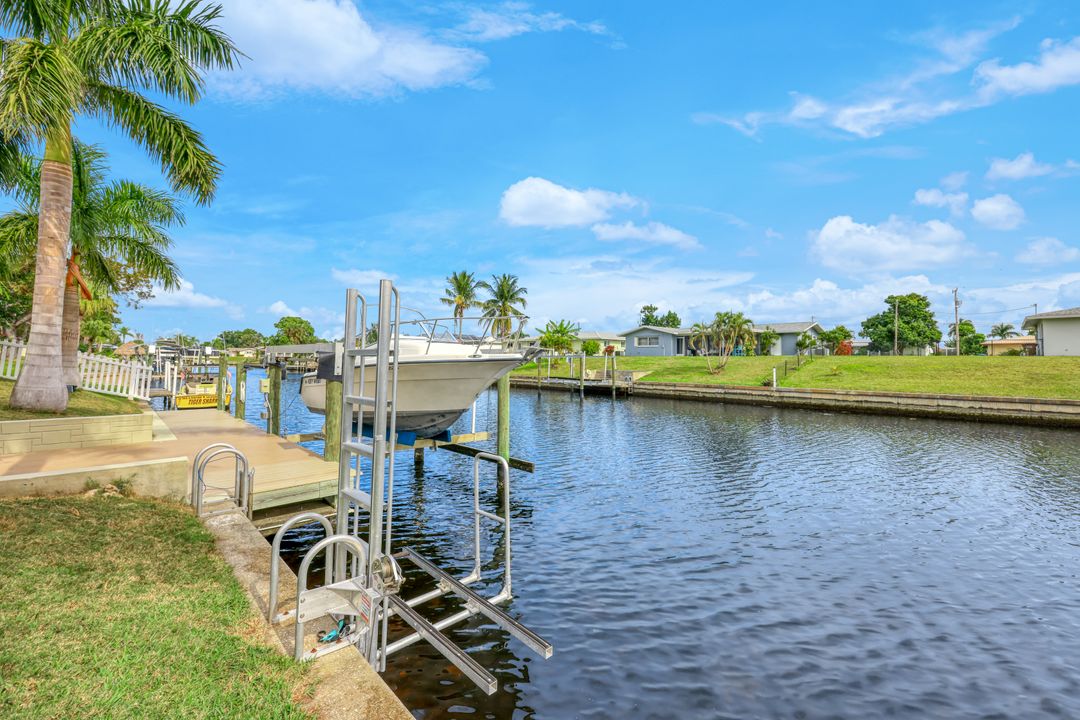 2835 SE 16th Pl, Cape Coral, FL 33904