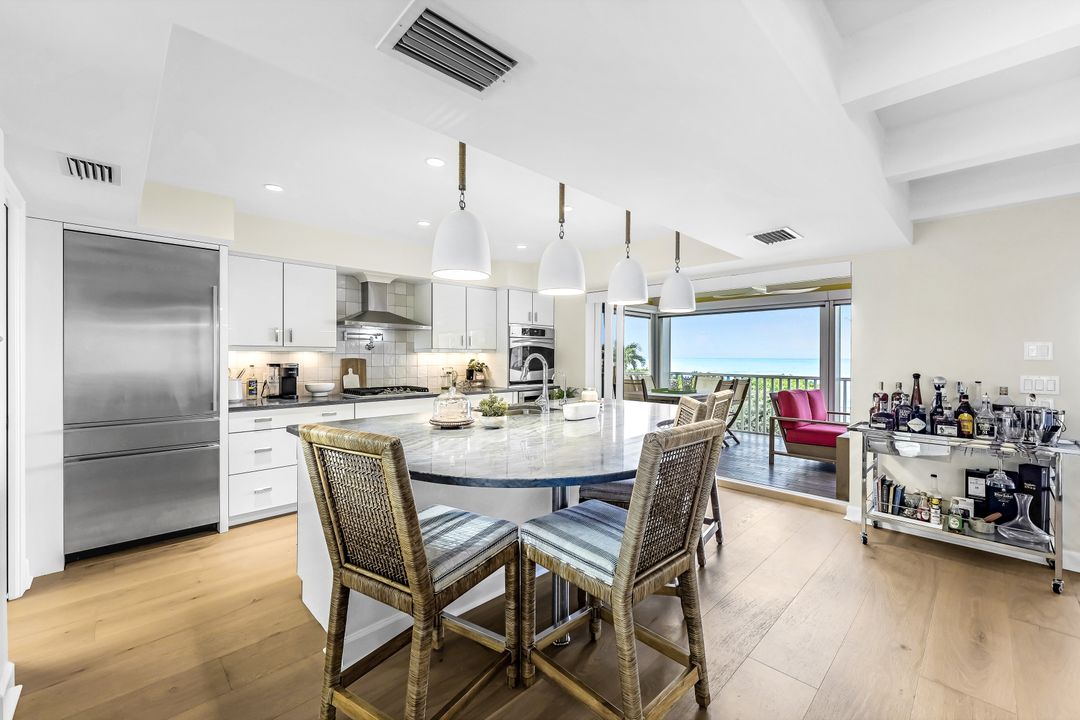 1 Sunset Captiva Ln, Captiva, FL 33924