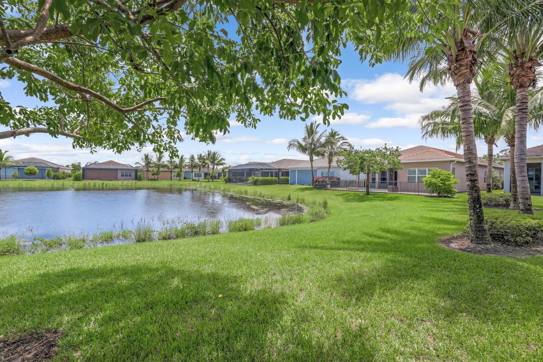 28700 Montecristo Loop, Bonita Springs, FL 34135