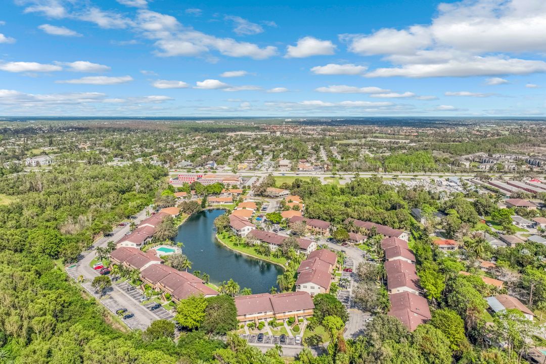 5286 Treetops Dr #1-105, Naples, FL 34113