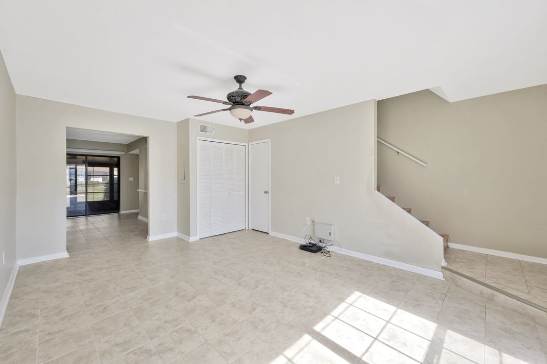 146 Clyburn Way W #I-6, Marco Island, FL 34145