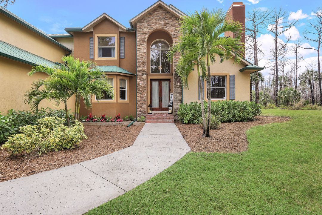 2431 2nd St NE, Naples, FL 34120