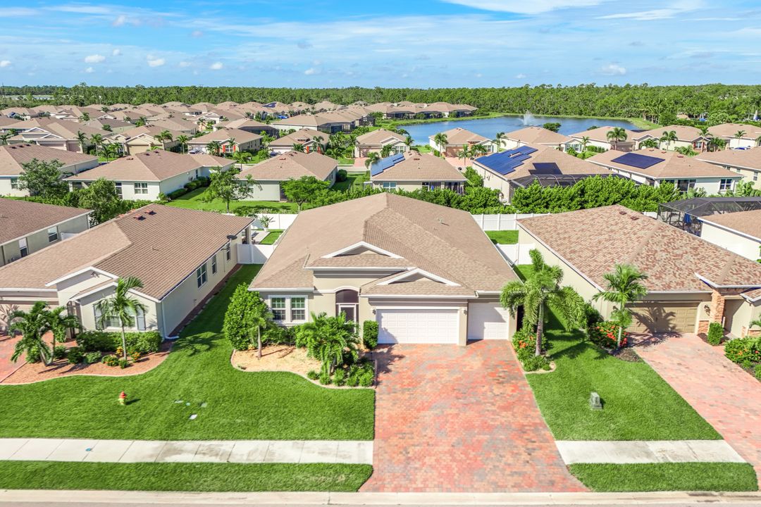 2630 Corona Ln, Cape Coral, FL 33909