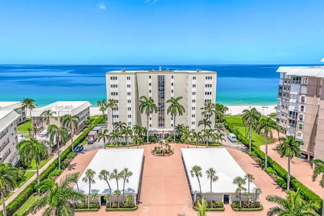 2885 Gulf Shore Blvd N #802, Naples, FL 34103