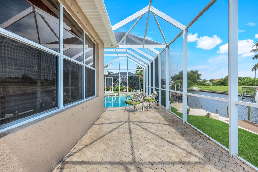 214 SW 39th Terrace, Cape Coral, FL 33914