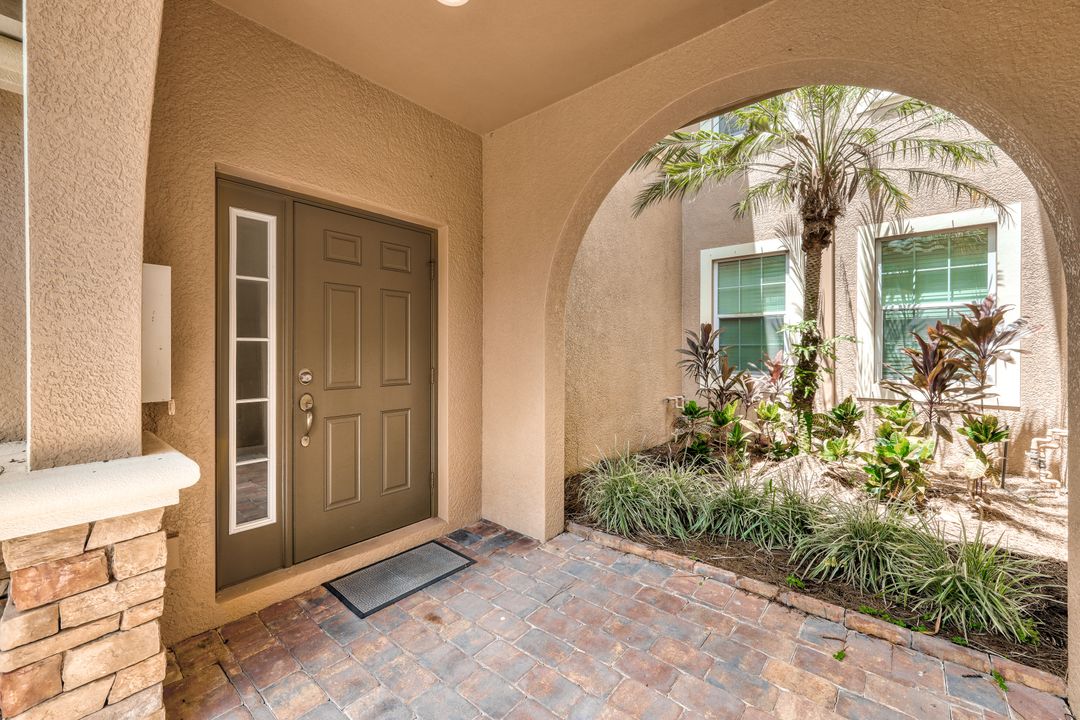 9537 Ironstone Terrace #201, Naples, FL 34120