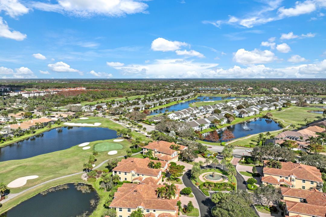 6031 Trophy Dr #201, Naples, FL 34110