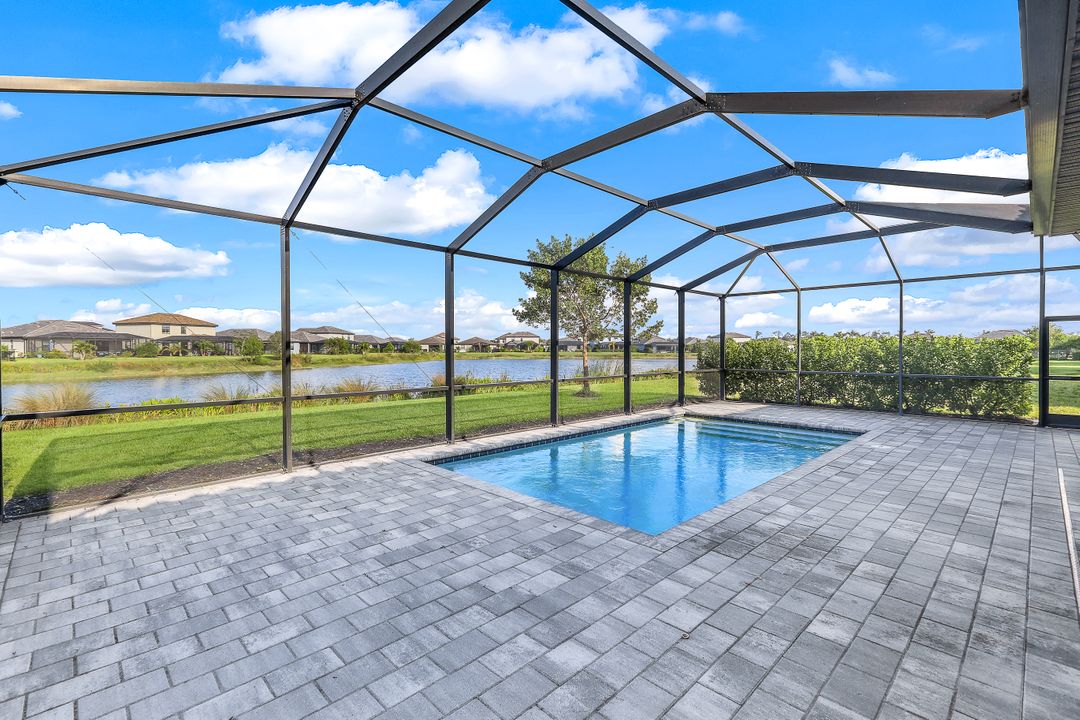 11559 Canopy Loop, Miromar Lakes, FL 33913